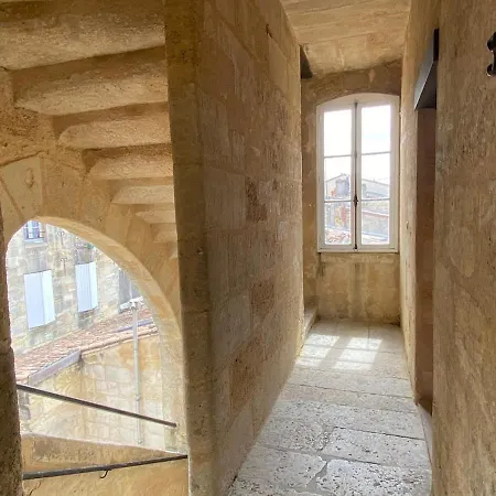 St Michel Les Quais בורדו